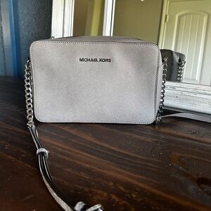Michael kors crossbody purse